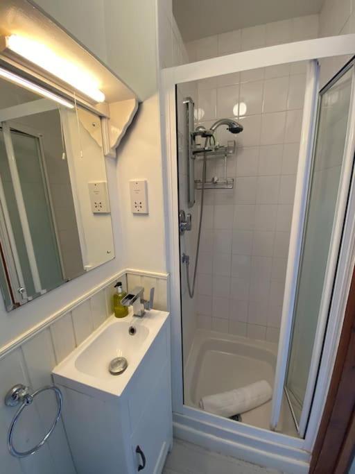 Eco-Friendly Dorset Cottage With Spa Set In Heart Of Countryside Sydling St Nicholas ภายนอก รูปภาพ
